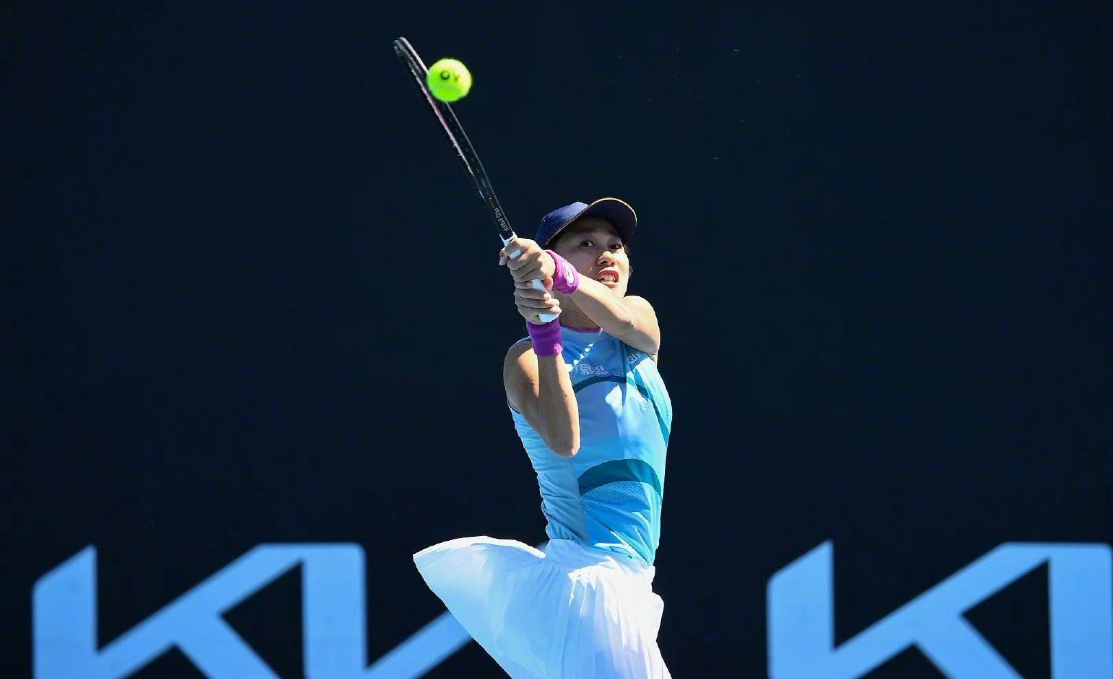 现出了顽强 现出了顽强